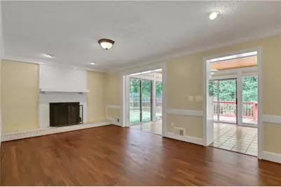 2020 Heatherdale Lane SW, Marietta, GA 30064 - Photo 11