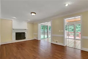 2020 Heatherdale Ln SW, Marietta, GA 30064 - Photo 11