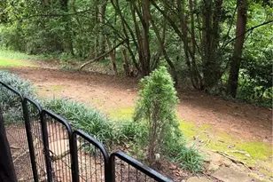 904 Garden Ct, Sandy Springs, GA 30328 - Photo 19