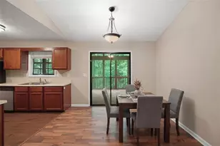 3971 Woodbridge Dr, Snellville, GA 30039 - Photo 3