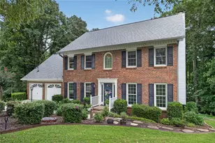1364 Bywood Ct, Suwanee, GA 30024 - Photo 3