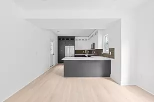 1046 Mayson Turner Rd NW, Atlanta, GA 30314 - Photo 11
