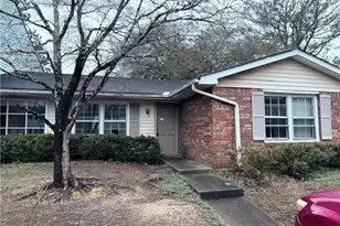 6354 Shannon Pkwy, Union City, GA 30291 - Photo 1
