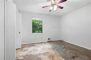 1135 Kristen Cove, Atlanta, GA 30349 - Photo 9