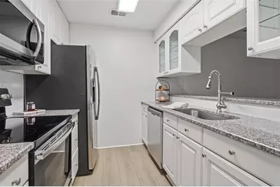 307 Barrington Hills Drive, Sandy Springs, GA 30350 - Photo 11