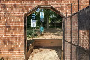 4282 Roswell Road NE, Atlanta, GA 30342 - Photo 25