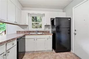 305 Mercer Dr, Jonesboro, GA 30236 - Photo 13