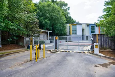 1380 Stirling Circle NW #26, Atlanta, GA 30318 - Photo 73