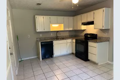 [Address not provided], College Park, GA 30349 - Photo 3