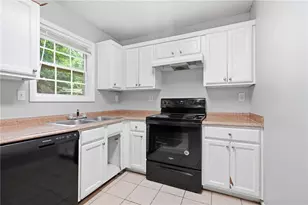 6013 Radford Dr, Riverdale, GA 30296 - Photo 13