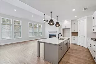 551 Pearl St, Cumming, GA 30040 - Photo 11