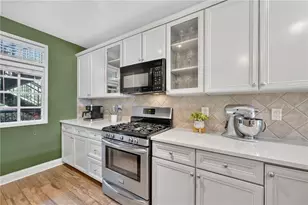210 Creek View Ln, Roswell, GA 30075 - Photo 7