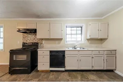 5835 Bearing Way, College Park, GA 30349 - Photo 7