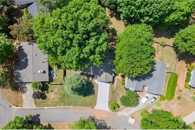 20 Sweetwood Court, Roswell, GA 30076 - Photo 7