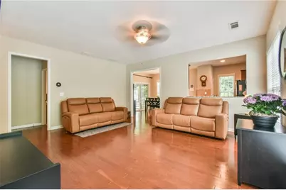 6243 Longleaf Drive, Hoschton, GA 30548 - Photo 9