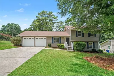 220 Summer Pond Trail, Lawrenceville, GA 30046 - Photo 1