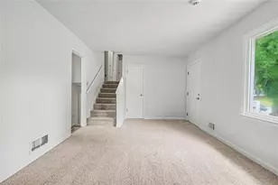220 Summer Pond Trail, Lawrenceville, GA 30046 - Photo 9