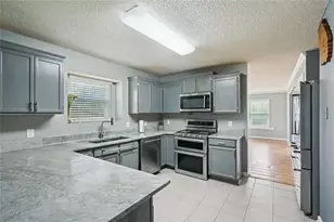 2100 Green Tree Ct, Lithonia, GA 30058 - Photo 9