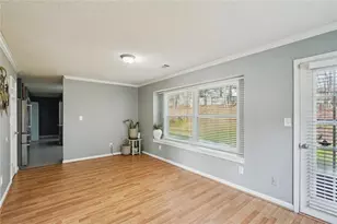 2100 Green Tree Ct, Lithonia, GA 30058 - Photo 11