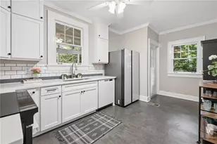 211 Greenwood Cir, Decatur, GA 30030 - Photo 11
