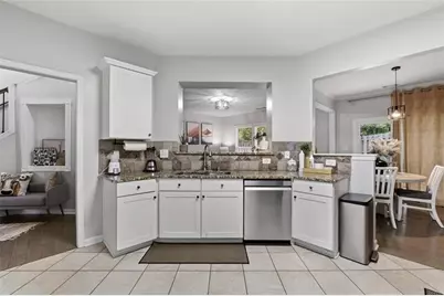 4922 Berkeley Oak Circle, Peachtree Corners, GA 30092 - Photo 13
