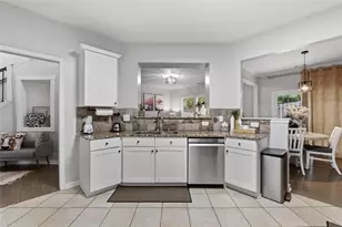 4922 Berkeley Oak Cir, Peachtree Corners, GA 30092 - Photo 13