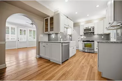 2222 Peachtree Road NW #B5, Atlanta, GA 30309 - Photo 11