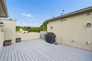 1380 Parkview Ln NE, Atlanta, GA 30324 - Photo 37