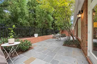 6485 Glen Oaks Ln, Sandy Springs, GA 30328 - Photo 25