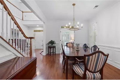 6485 Glen Oaks Lane, Sandy Springs, GA 30328 - Photo 11