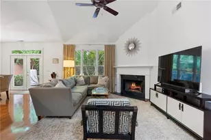 6485 Glen Oaks Ln, Sandy Springs, GA 30328 - Photo 15