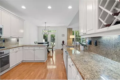 6485 Glen Oaks Lane, Sandy Springs, GA 30328 - Photo 31