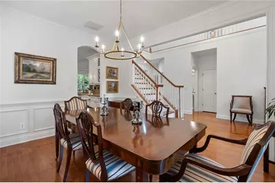6485 Glen Oaks Lane, Sandy Springs, GA 30328 - Photo 7