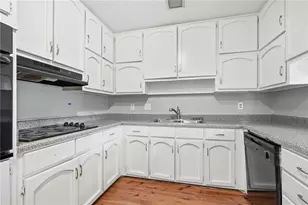 1384 Huntsmen Glen, Riverdale, GA 30296 - Photo 13