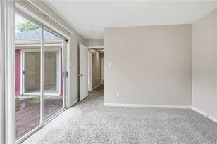 1384 Huntsmen Glen, Riverdale, GA 30296 - Photo 21