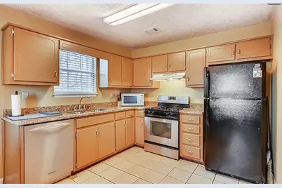 5913 Summerglen Lane, Atlanta, GA 30349 - Photo 3
