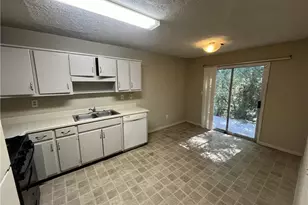 5913 Summerglen Ln, Atlanta, GA 30349 - Photo 7
