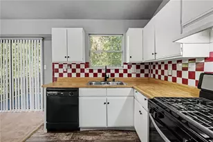 2145 Marbut Farms Entry, Lithonia, GA 30058 - Photo 13