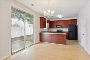 276 Hiawassee Dr, Woodstock, GA 30188 - Photo 3