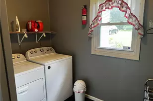 208 Kentucky Dr NE, Calhoun, GA 30701 - Photo 9