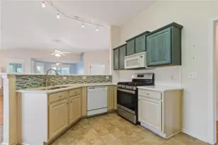 112 Clubhouse Dr, Jefferson, GA 30549 - Photo 13