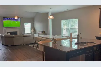 1301 Rose Terrace Circle, Loganville, GA 30052 - Photo 3