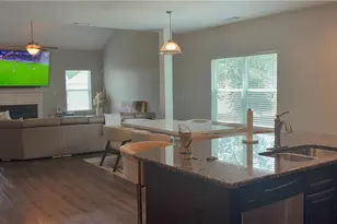 1301 Rose Terrace Cir, Loganville, GA 30052 - Photo 3