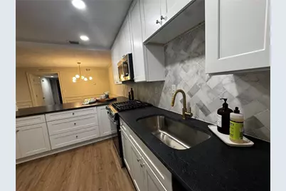 804 Woodcliff Drive, Sandy Springs, GA 30350 - Photo 3