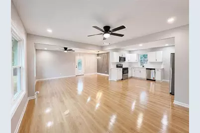 8992 Cornell Drive, Jonesboro, GA 30238 - Photo 7