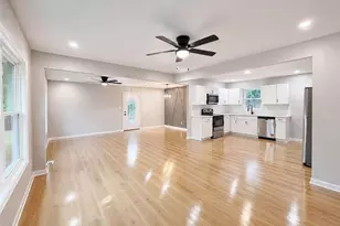 8992 Cornell Dr, Jonesboro, GA 30238 - Photo 7