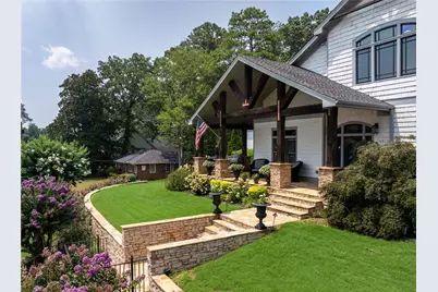 2019 Cambridge Avenue, College Park, GA 30337 - Photo 3