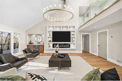 250 Bruton Way, Sandy Springs, GA 30342 - Photo 9