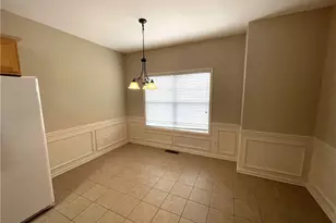 2207 Pebble Beach Dr, Lawrenceville, GA 30043 - Photo 7