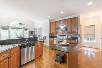 5035 Highland Lake Drive, Atlanta, GA 30349 - Photo 9